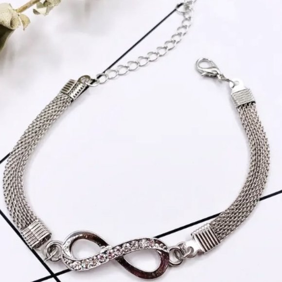 Jewelry - SPARKLING MESH ETERNETY BRACELET in Silver